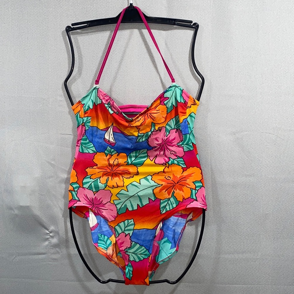 Harbour Casuals Vintage Sailboat/ hibiscus colorful Swimsuit. Size 12/34